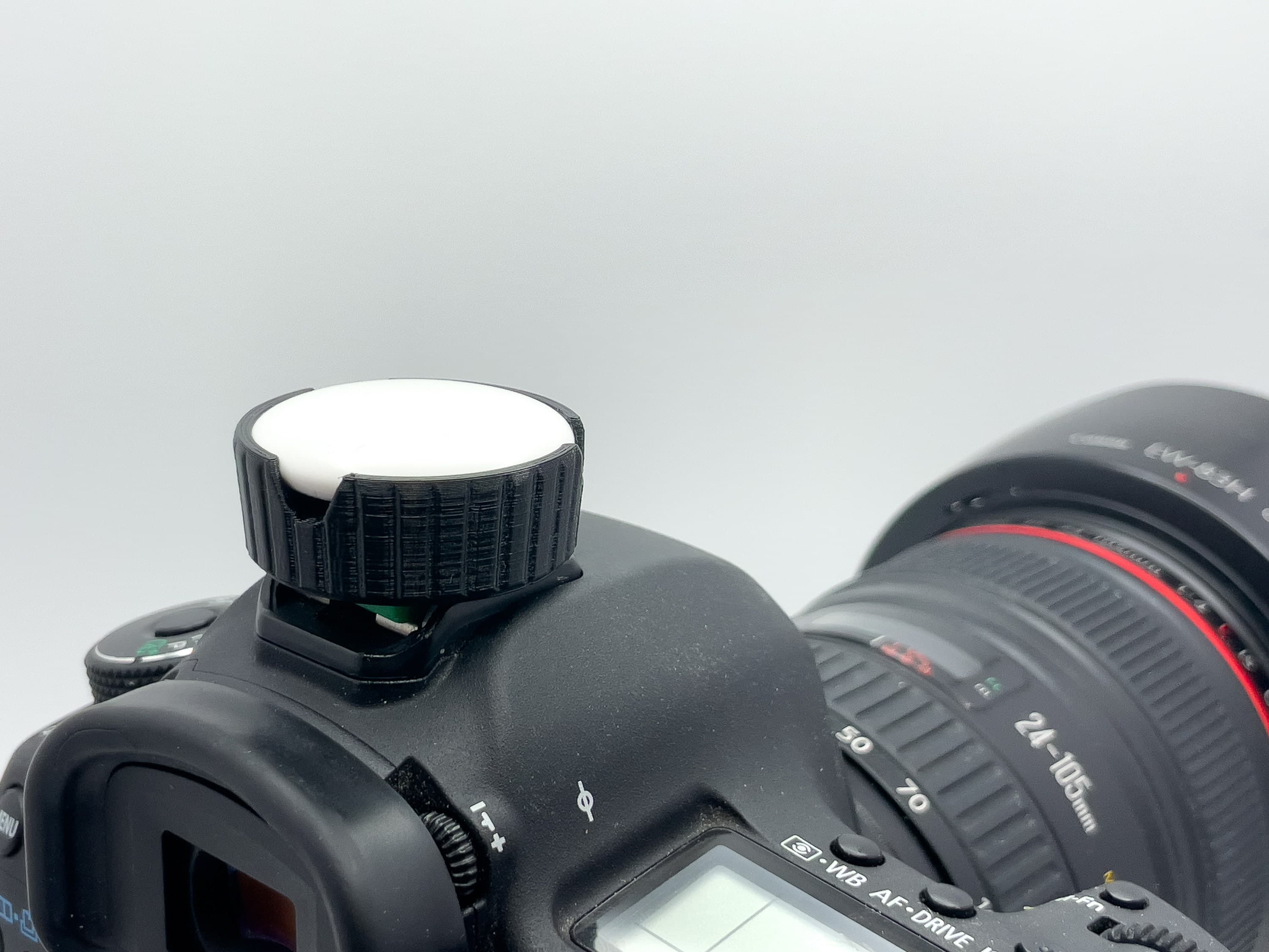 Apple AirTag Hotshoe Mount